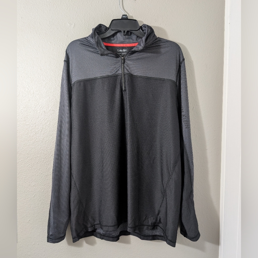 Calvin Klein Men's Gray and Black Lightweight Jacket